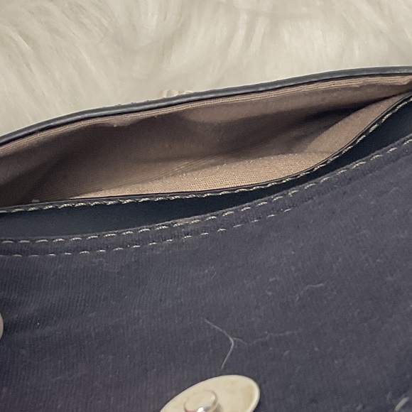 NWOT David Jones Paris Black Crossbody Purse/Clutch With Hand Strap/Pockets - Picture 6 of 12